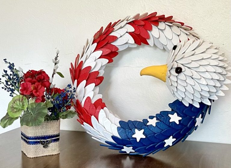 5 Steps to Create a Beautiful Eagle Wreath - Bliss This Mess